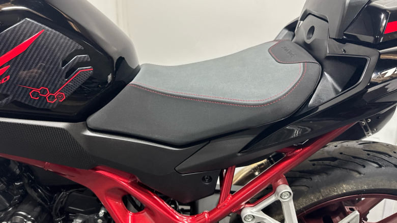 (23MY) Honda CB750 Hornet